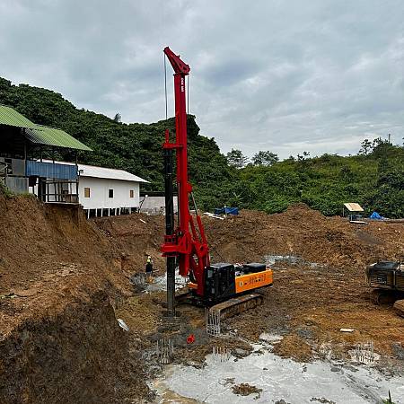Jagoan Daratan yang Bernama Land Rig